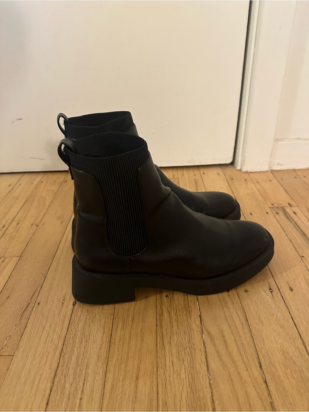 Women’s Black Chelsea Boots - Sleek Slip-On Ankle Boots
